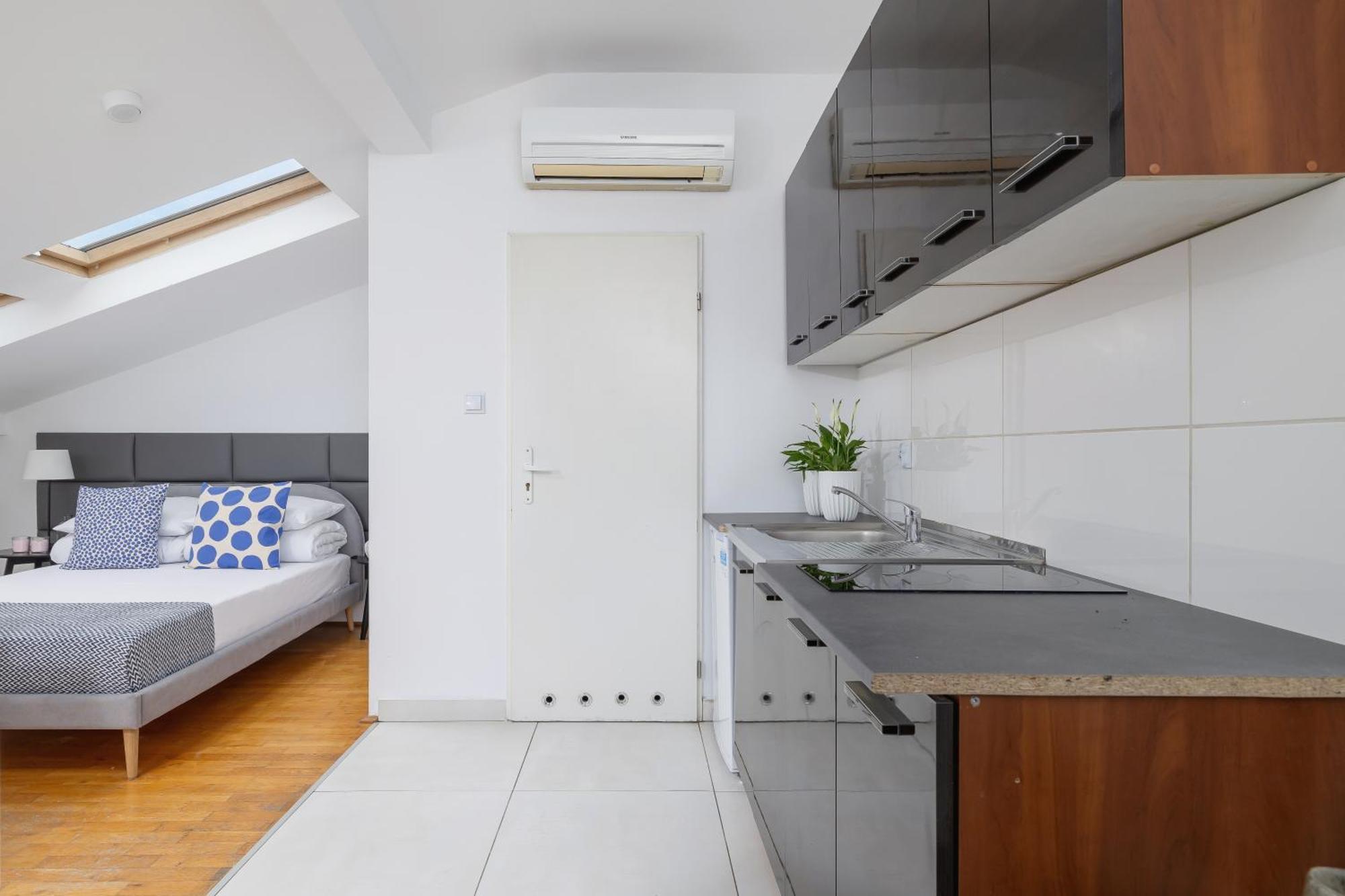 Old Town - Apartment With Ac - Dluga 65 Krakow Luaran gambar